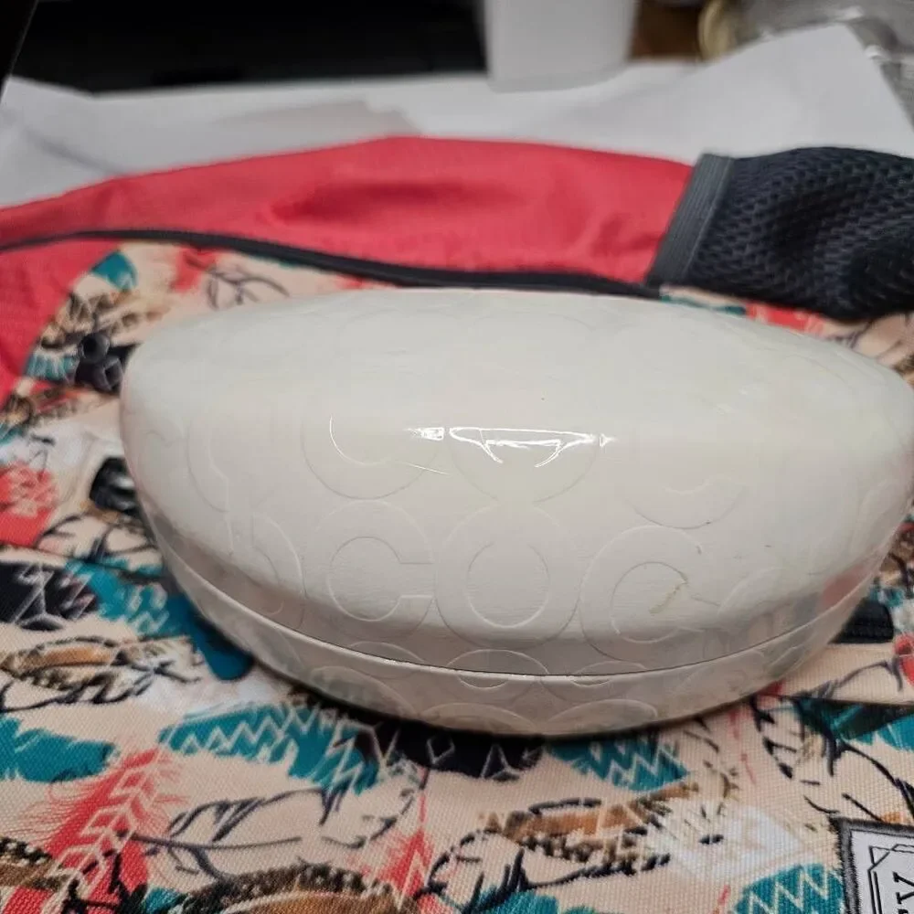 Coach Original White Logo Hard Sunglass Case Holder Sunglasses Microfiber Cloth